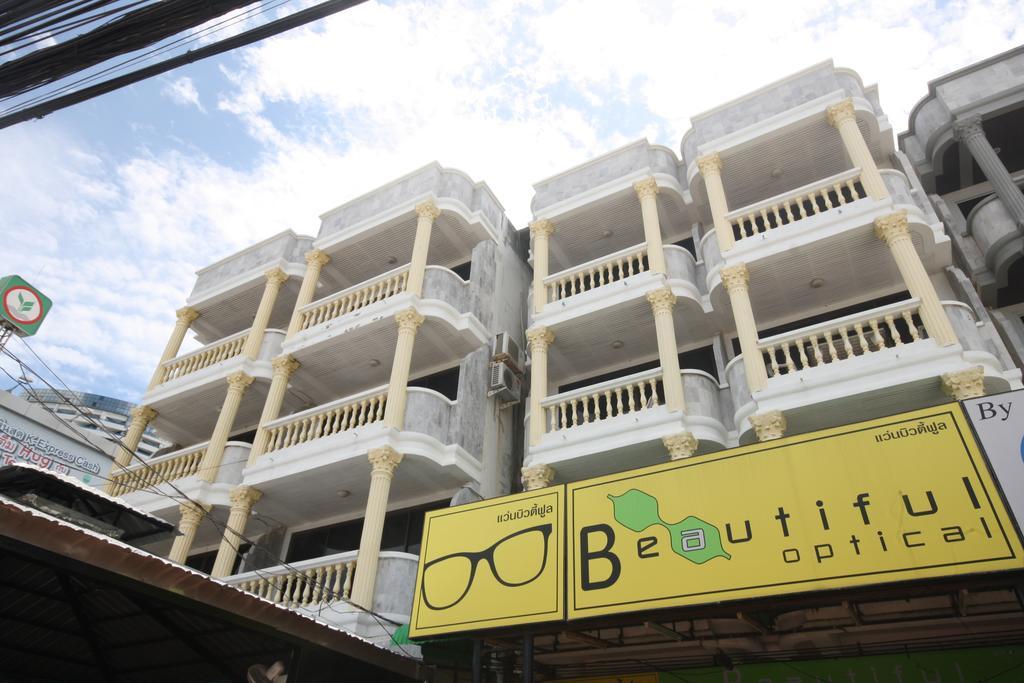 Happy Vikings - Beachfront Jomtien Beach Exterior photo
