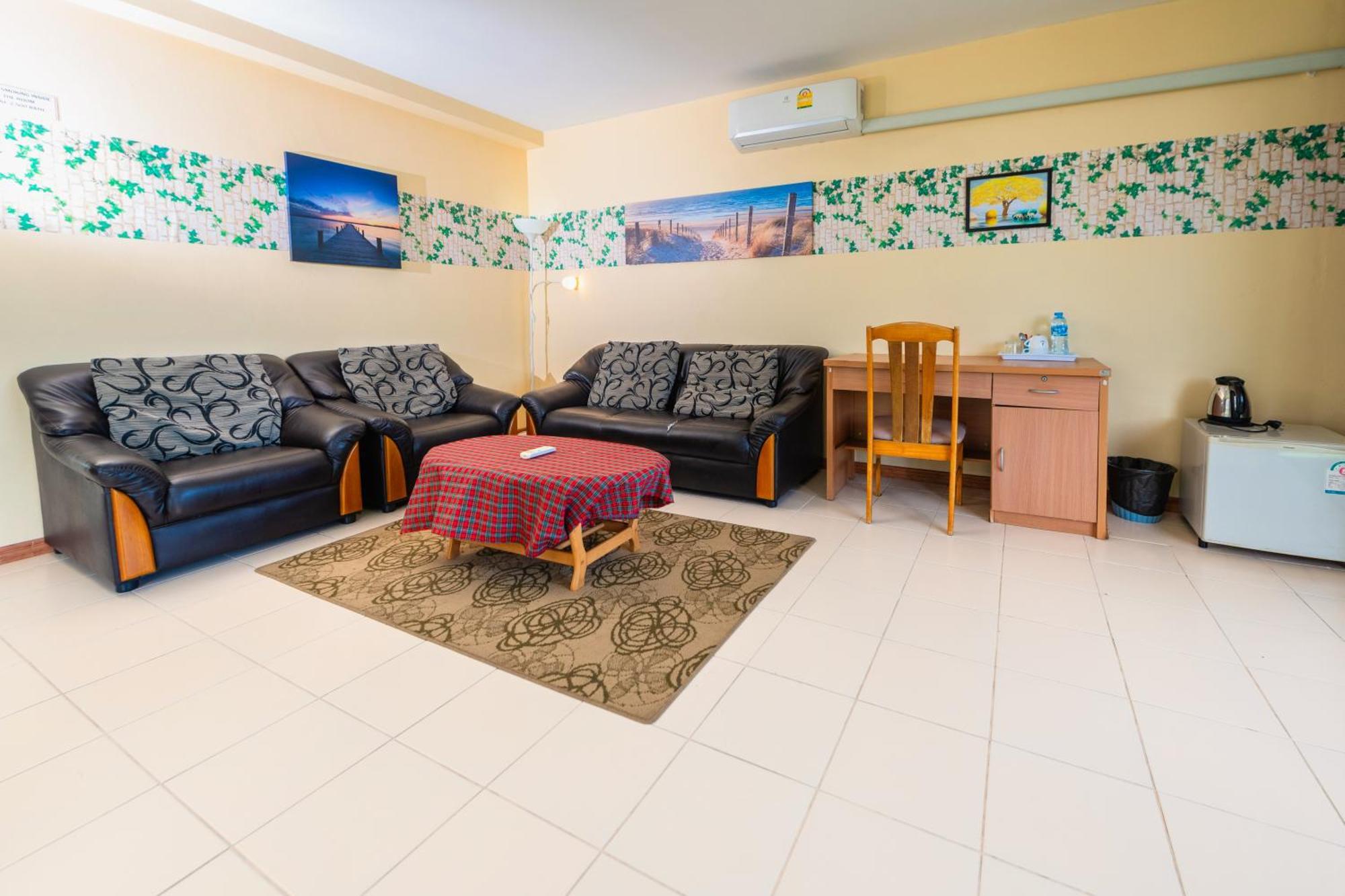 Happy Vikings - Beachfront Jomtien Beach Room photo