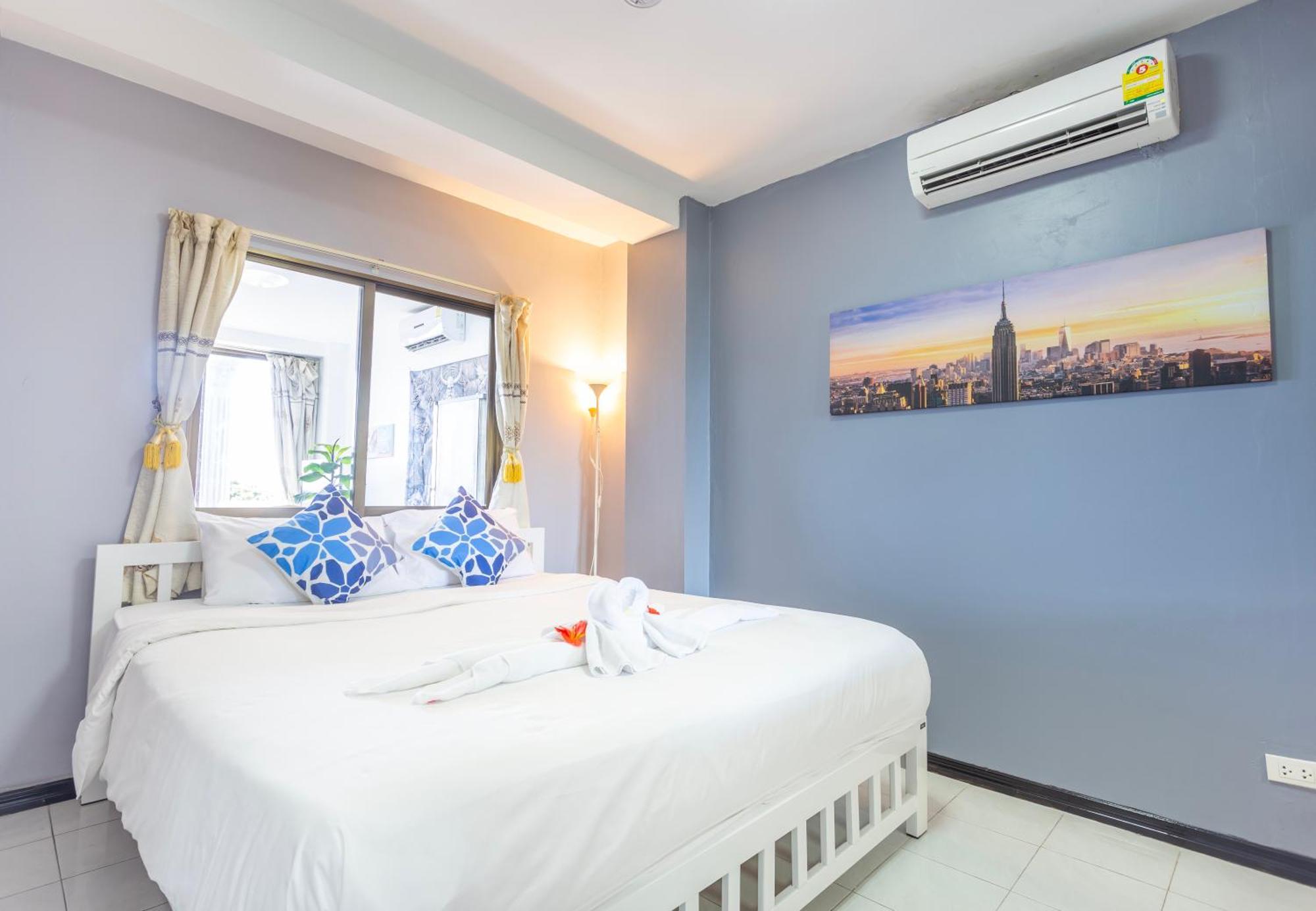 Happy Vikings - Beachfront Jomtien Beach Exterior photo